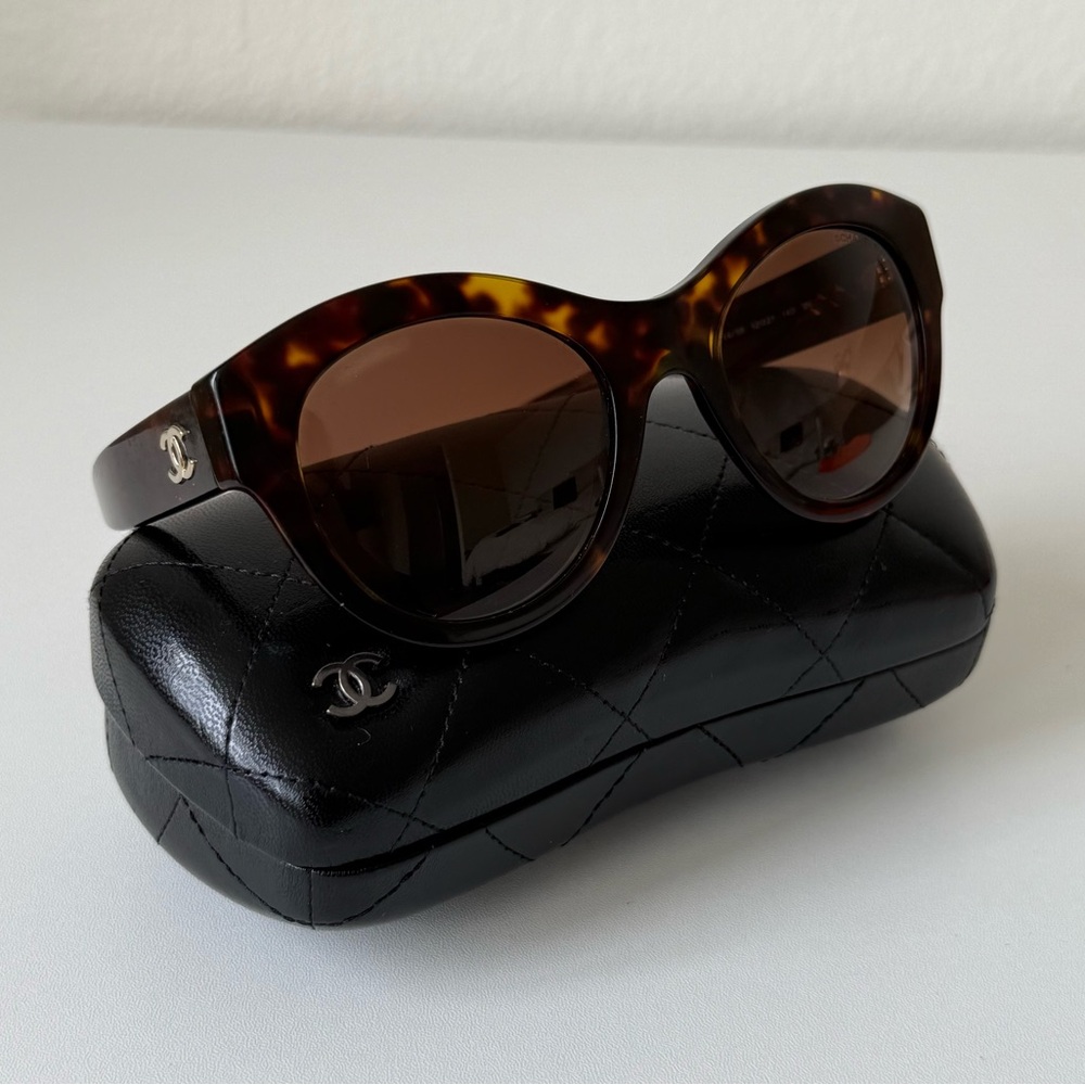 Chanel Brown Tortoiseshell Sunglasses